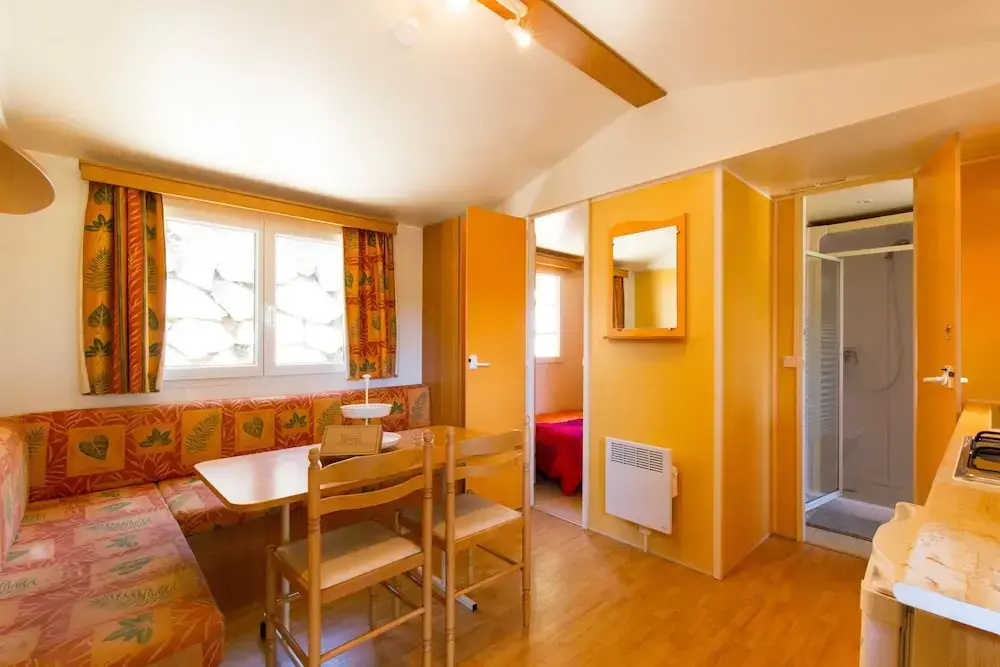 Comfort room