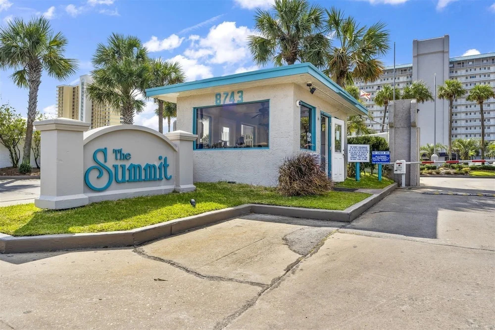 The Summit 621