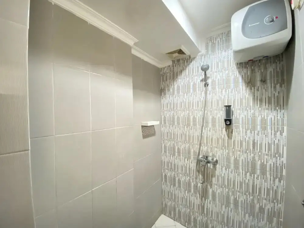 Cozy 2Br Apartment At Gateway Ahmad Yani Cicadas - фото 9