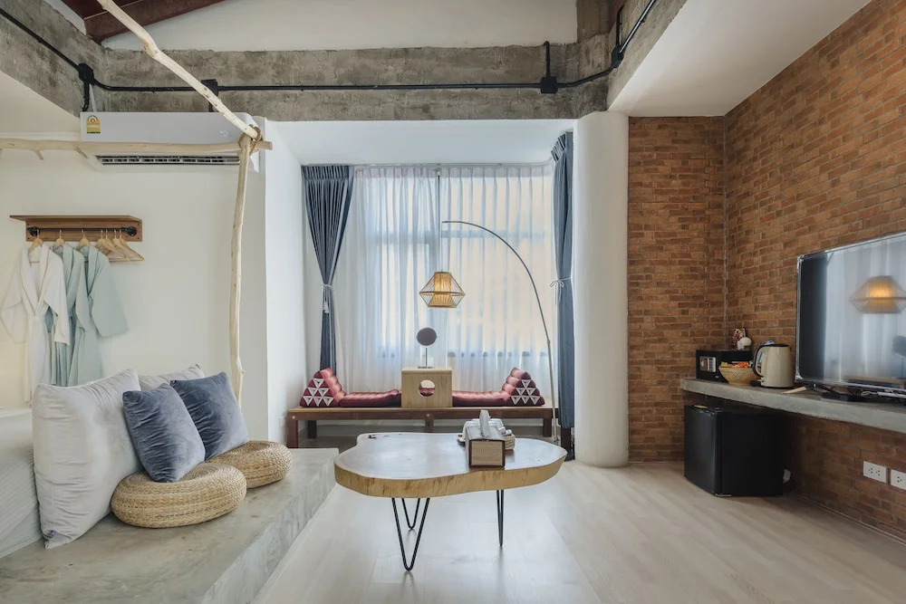 Двухместный номер Luxury двуспальная кровать в YOLO Bangkok Boutique Hotel