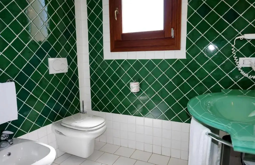 Hotel Monti Di Mola - Chambres