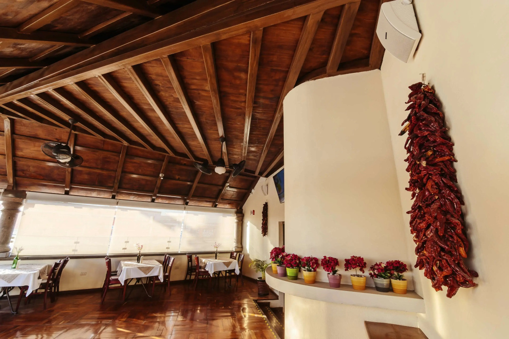 Lobby & Reception