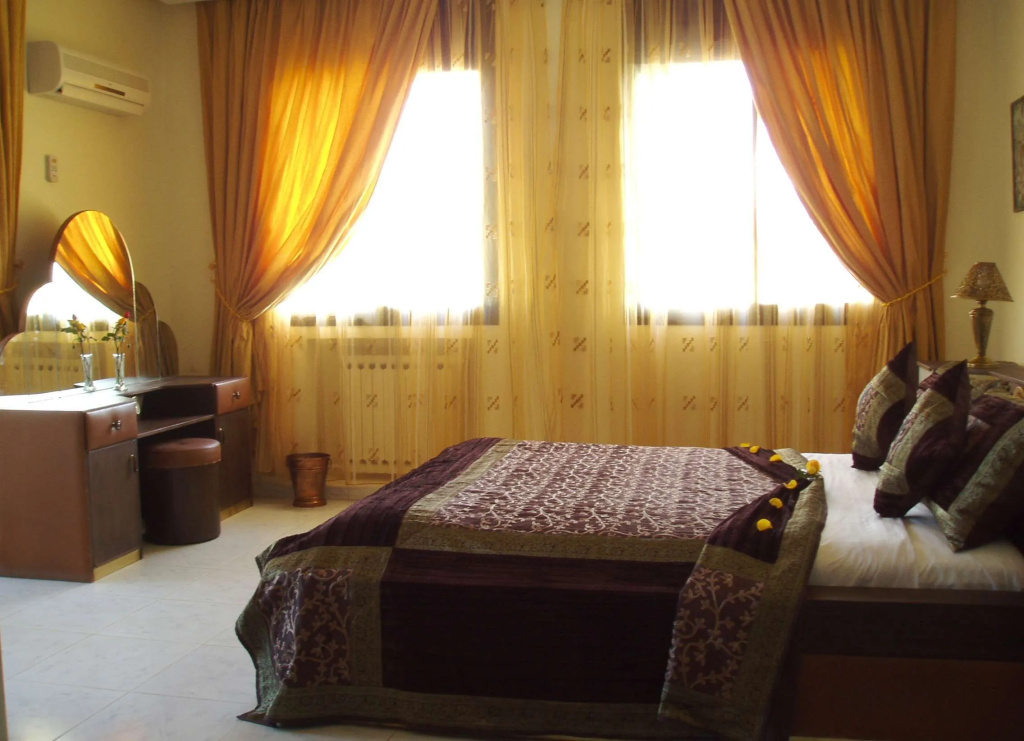 Dar Nilam — 3