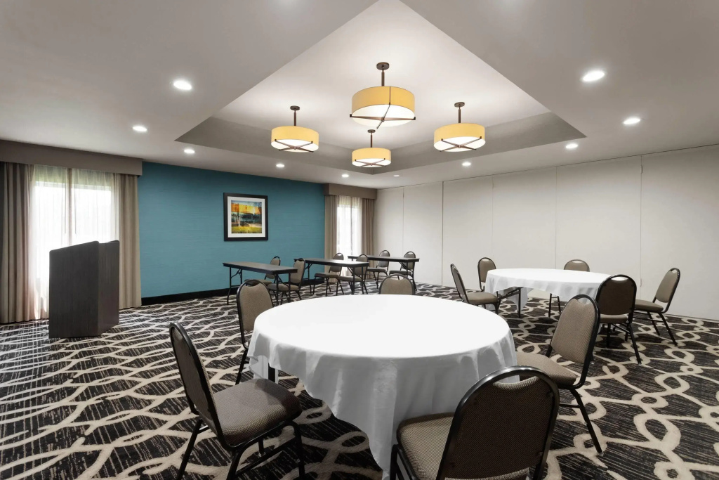 La Quinta Inn & Suites by Wyndham Columbus - Edinburgh - Général