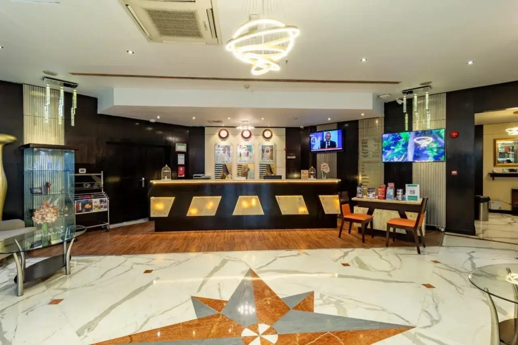 City palace Hotel — фото