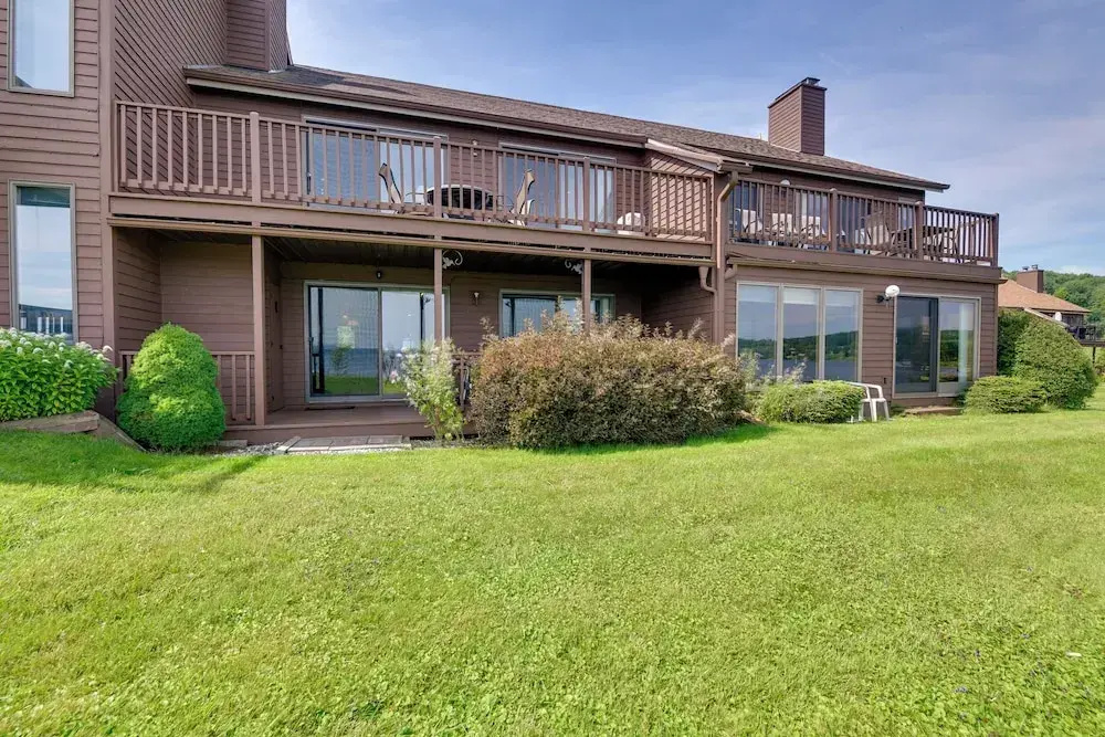 Community Boat Dock: Lake Memphremagog Condo!