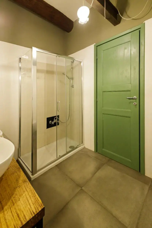 Deluxe Double room with balcony (full double bed)