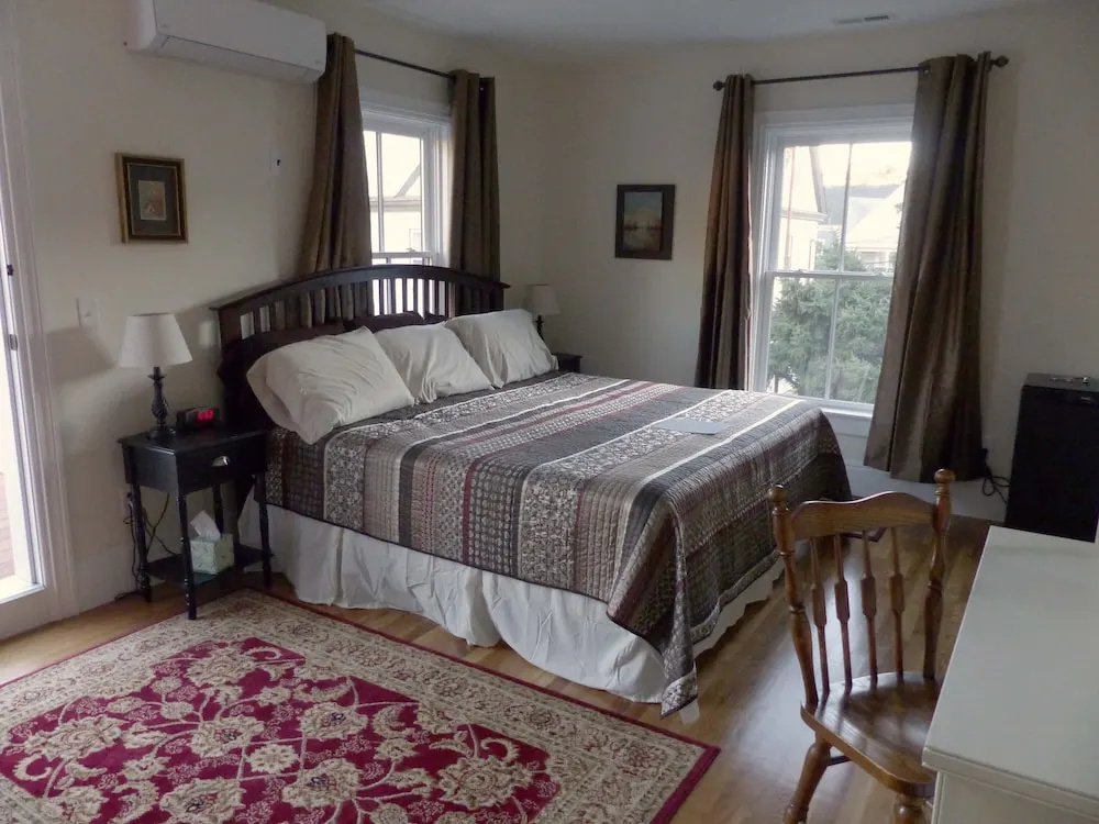 Grand Quadruple room with balcony