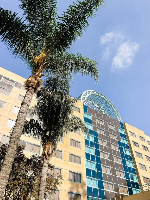 Sheraton Fairplex Suites & Conference Center