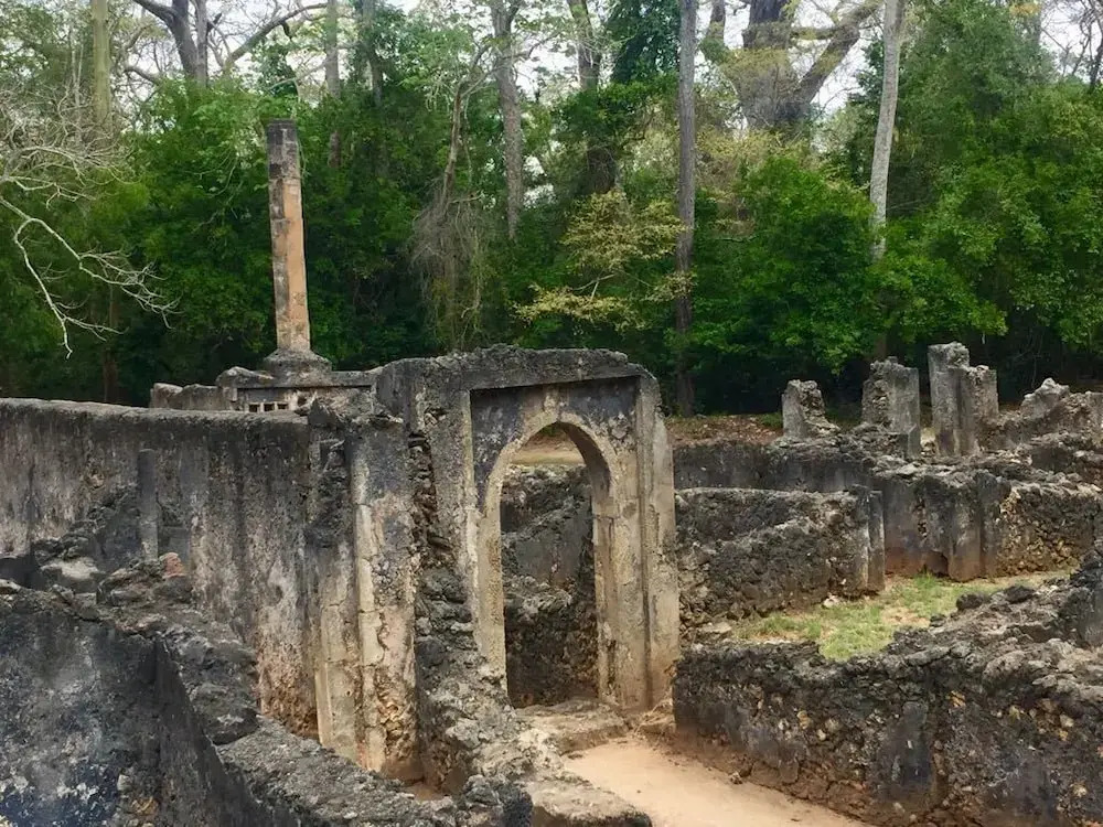 Luna House Moyo Wa Dunia Ltd