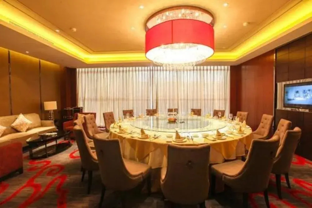 Jitang Kaiyuan New Century Hotel - фото 17