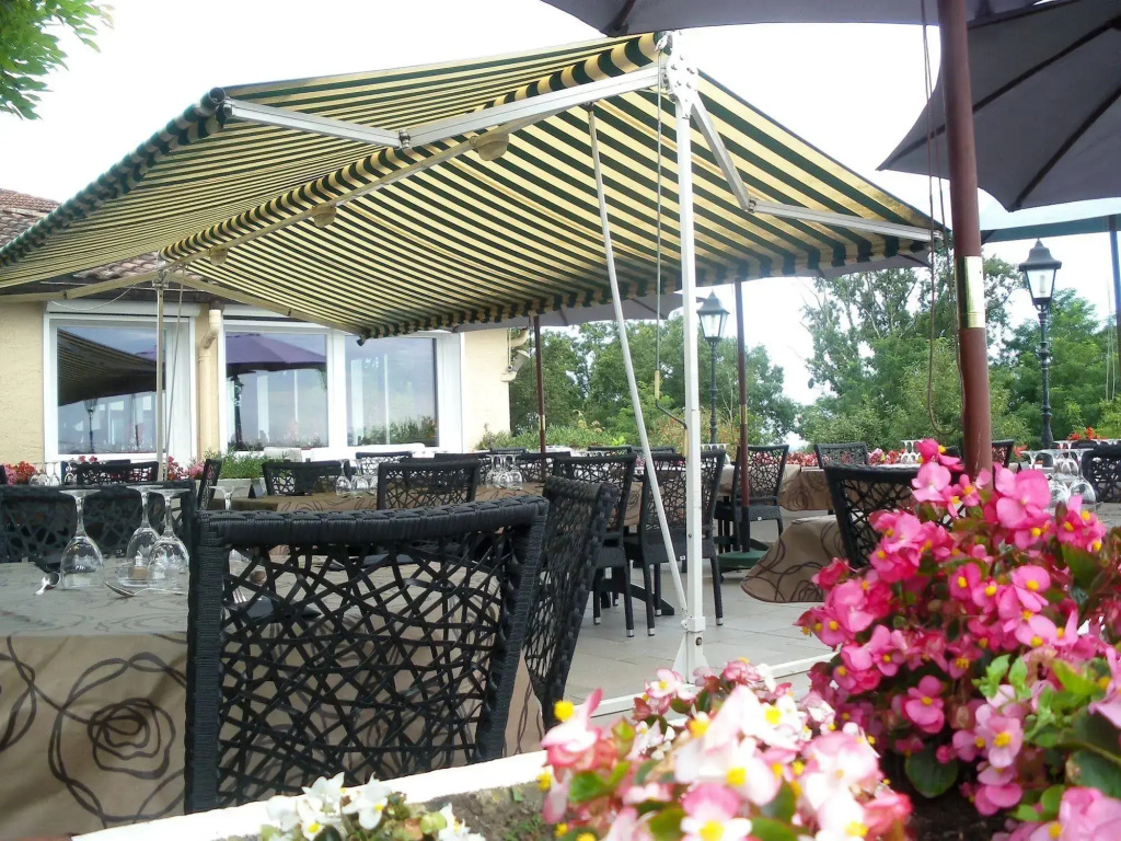 Logis Hotel Aux Tauzins - Général
