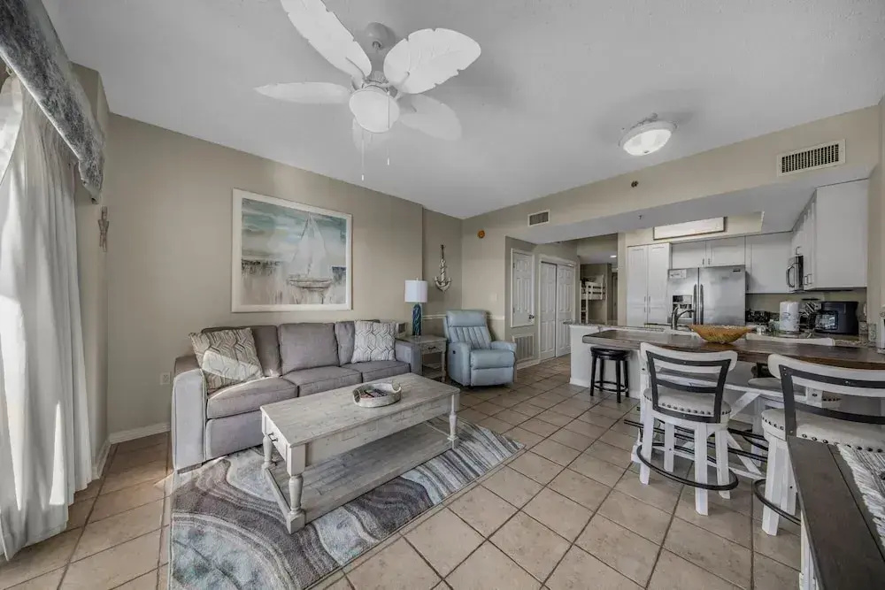 Delightful Beachfront Condo Indoor Outdoor Pool