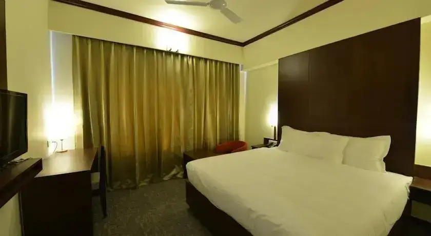 Hotel The Grand Saakar Tiara - фото 4