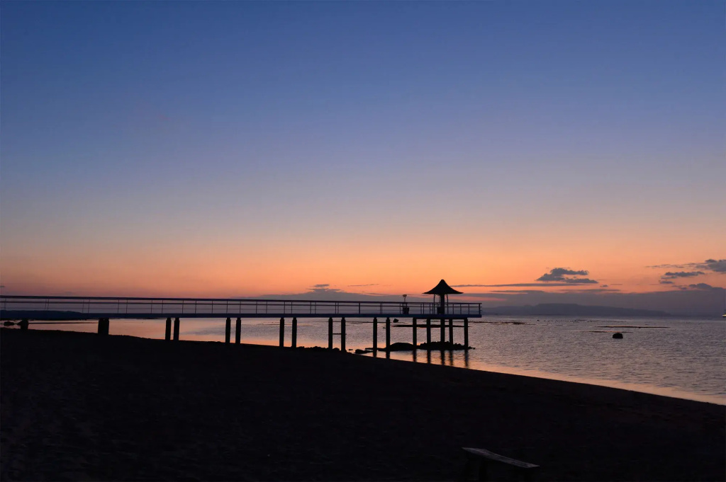 Beach & Waterfront