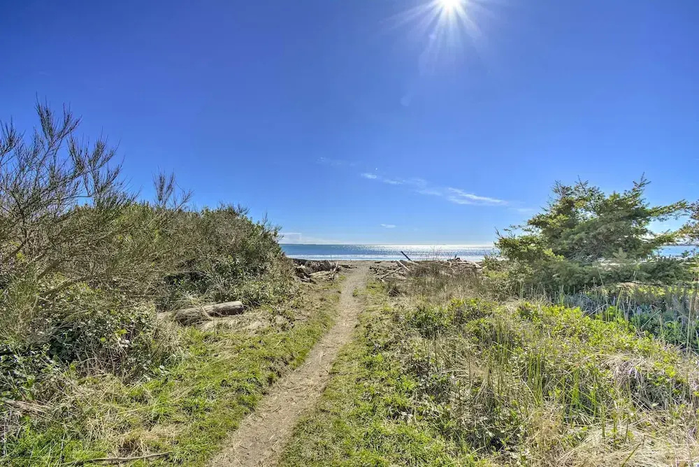 Ocean Shores Retreat w/ Porch & Canal Views!