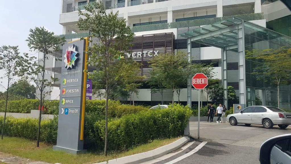 Cyberjaya Cybersquare Suite by Kroll Home2stay with UNIFI TV Wifi Studio Apt