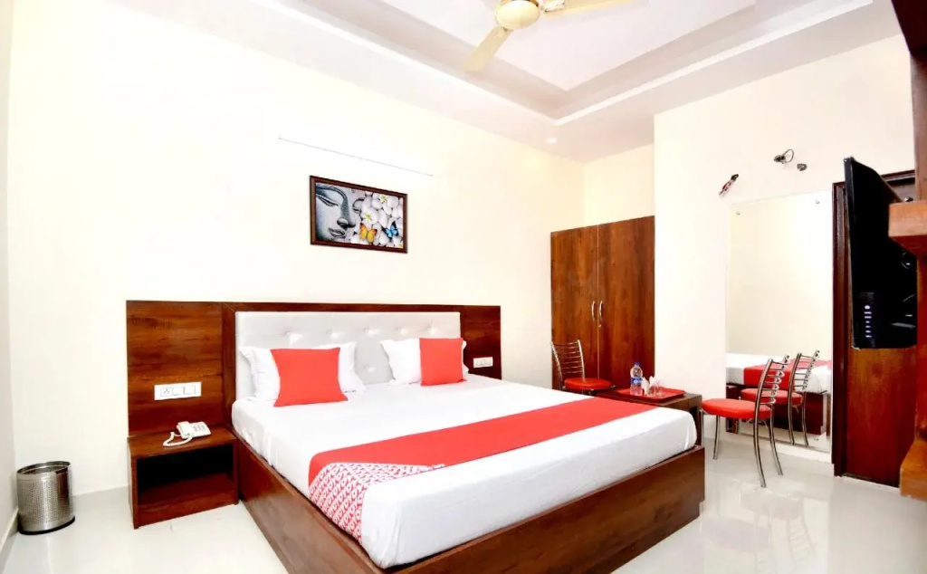 Bedroom