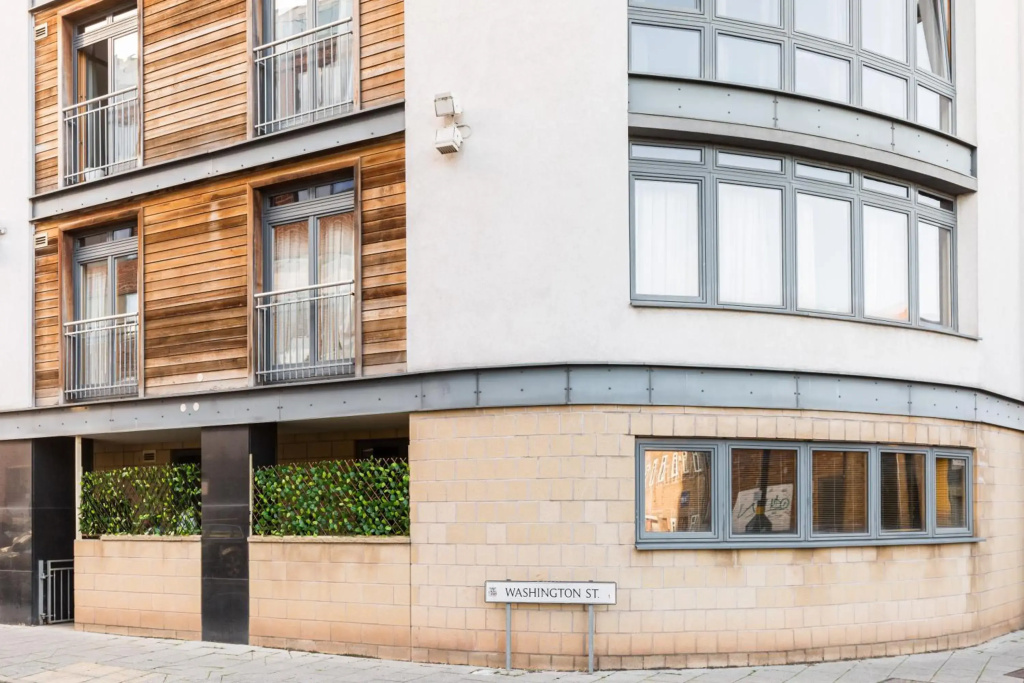 Washington 2 Bedroom Apartment By The Cube & Mailbox Parking & Private Terrace