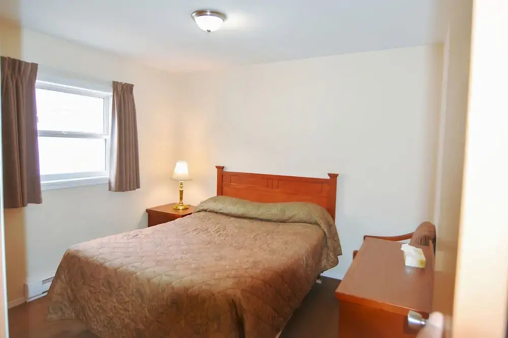 3 Bedrooms Suite with lake view
