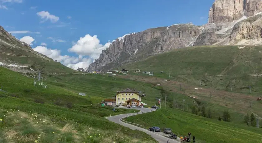 Albergo Ristoro Lezuo Pordoijoch