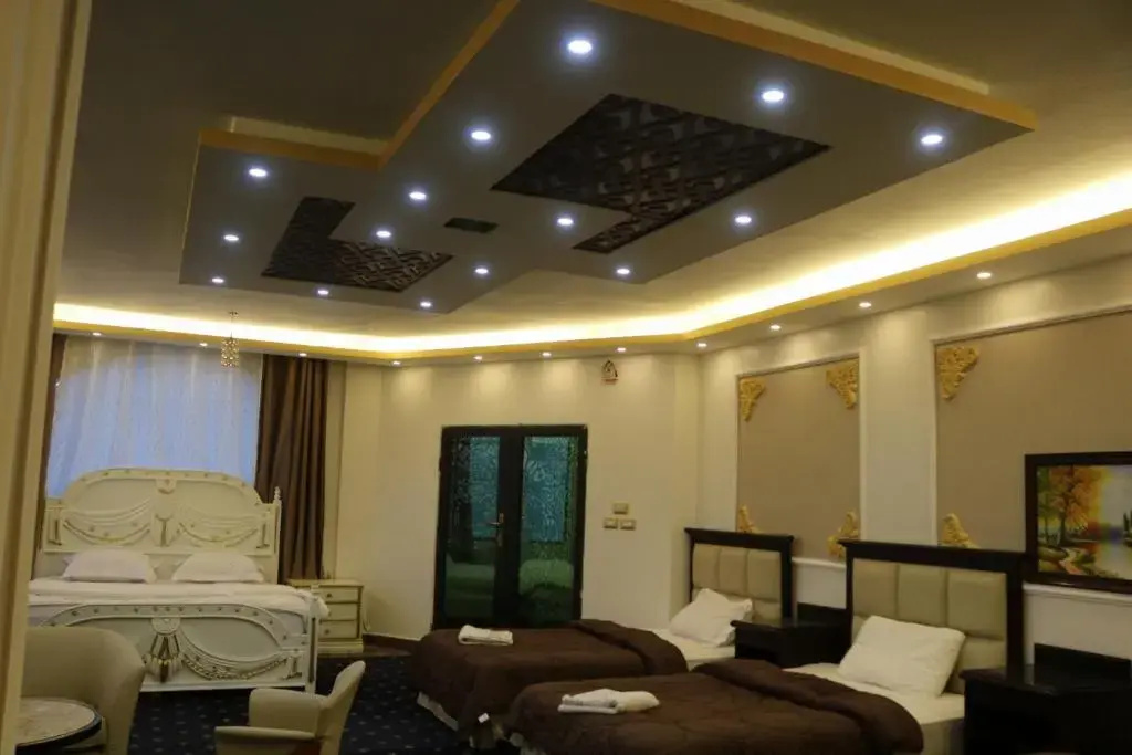 Deluxe Suite