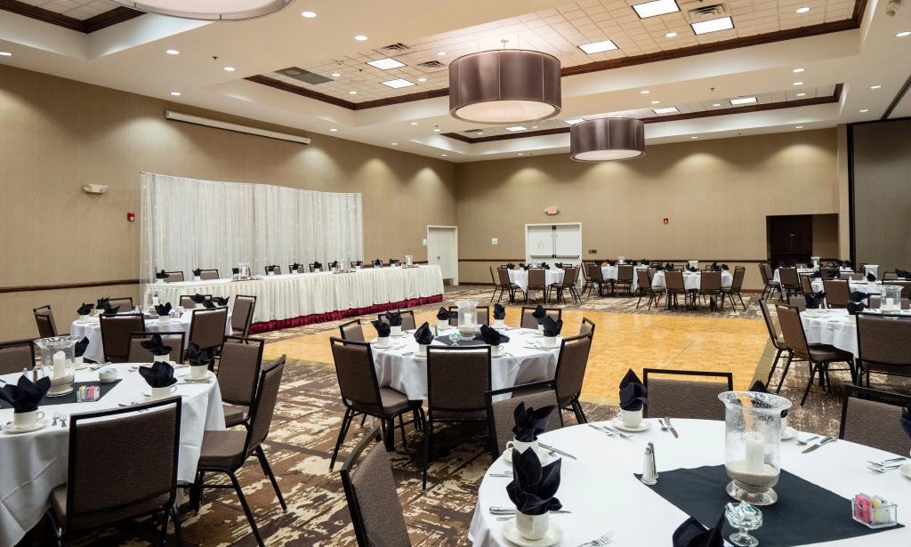 Holiday Inn & Conference Center Marshfield by IHG - Général