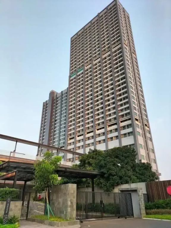 Modern Style Suite at Embarcadero Apartment Bintaro