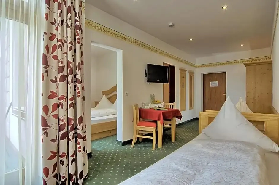 Hotel Grünberger - Chambres