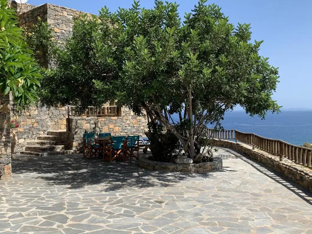 2 Bedrooms Duplex Villa