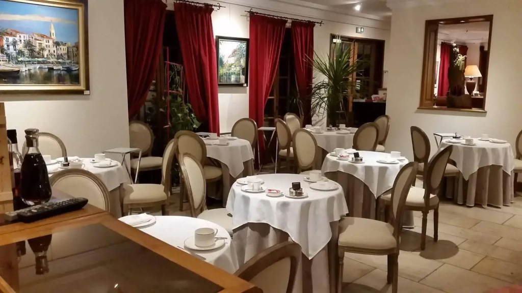 Demeures & Châteaux - Hôtel Greuze & Spa Tournus - фото 17
