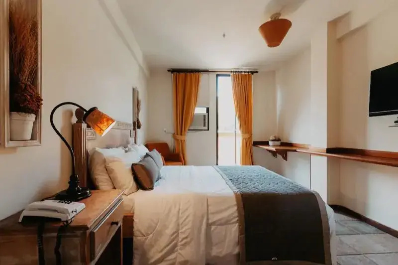 Economy Triple room with balcony