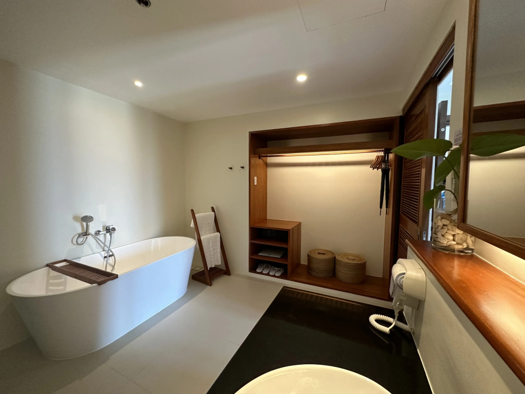 Bluewater Maribago Beach Resort - фото 7