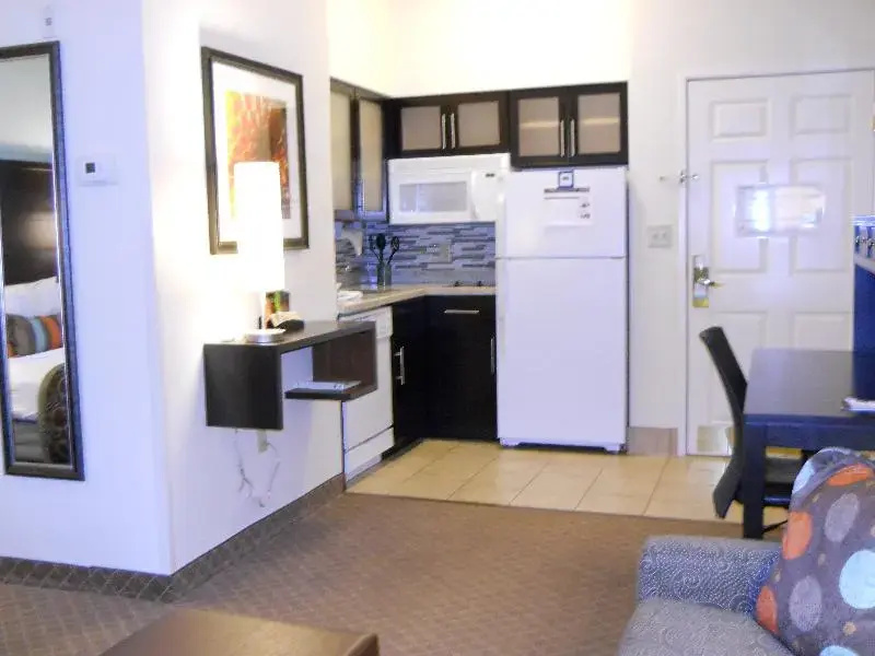 Staybridge Suites Columbus-Airport by IHG - Chambres