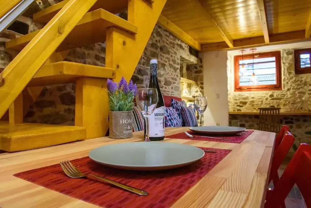 Lavrio stone house 5 min from the centre/port - фото 20