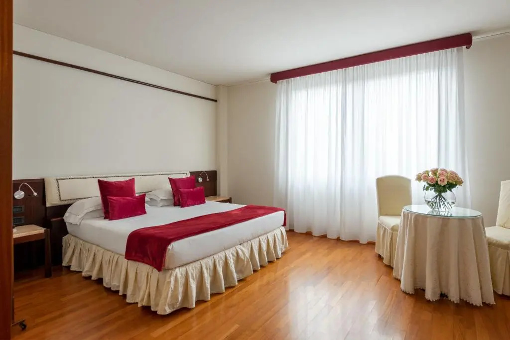 Hotel Leopardi - Chambres