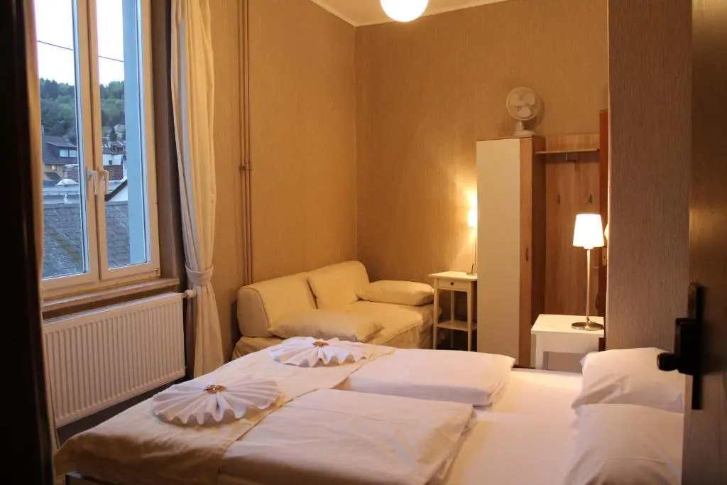Standard Double room (full double bed)