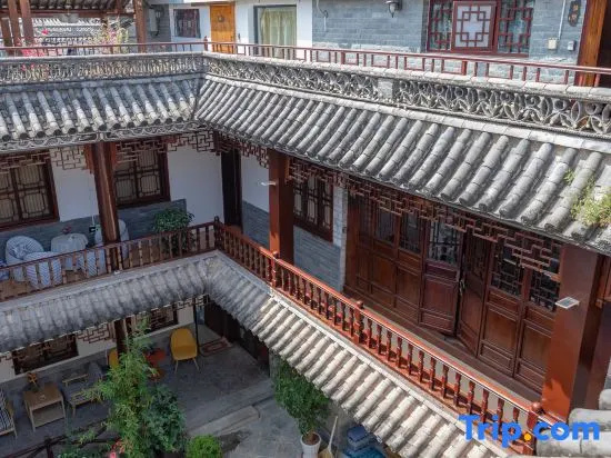 Dali Huazhaoying Inn
