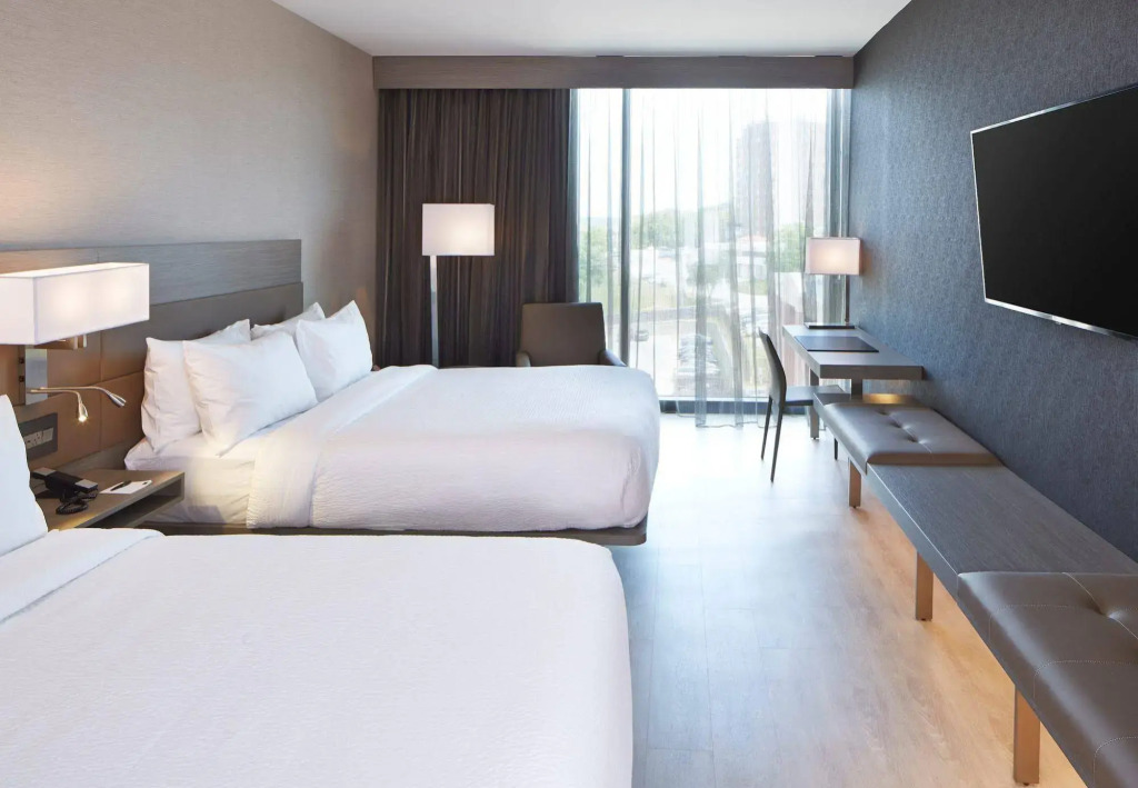 AC Hotel Des Moines East Village — фото 3