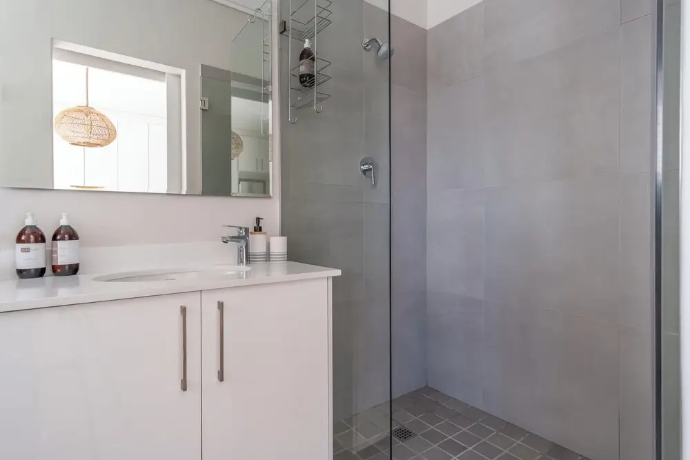 Superior Double room with partial sea view (twin beds)