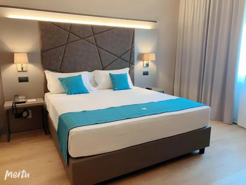 Classic Double room (full double bed)
