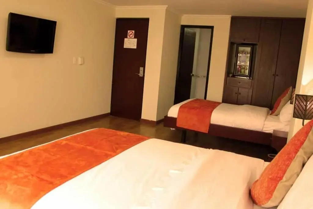 Standard Triple room