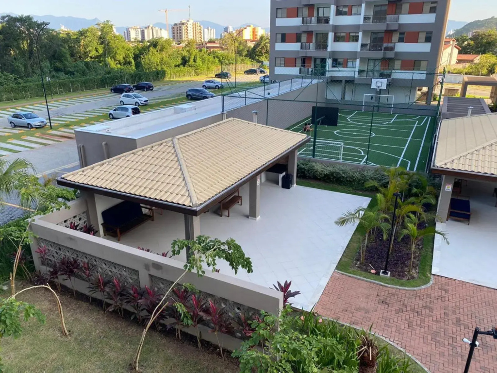 Apartamento em condominio praia clube