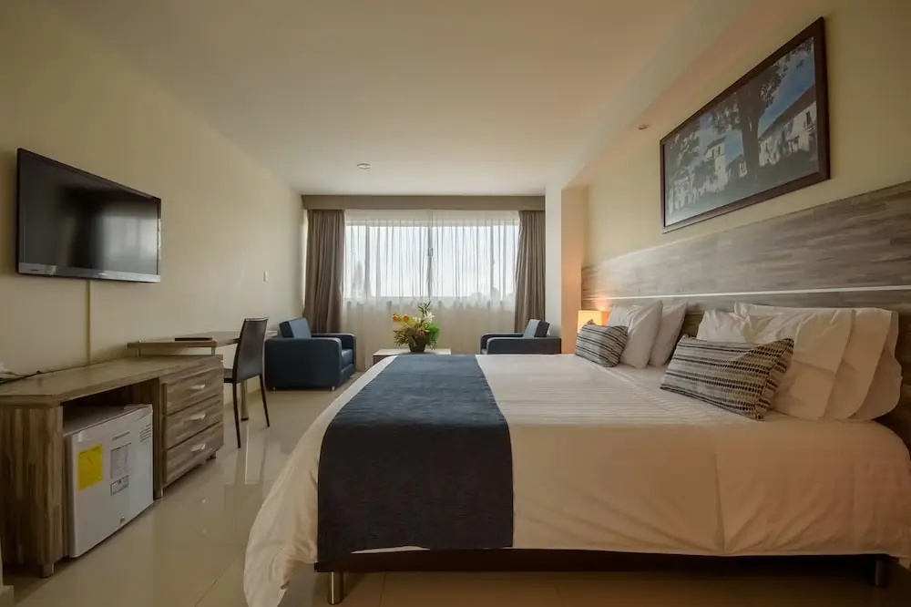 1 Bedroom Junior Suite with balcony