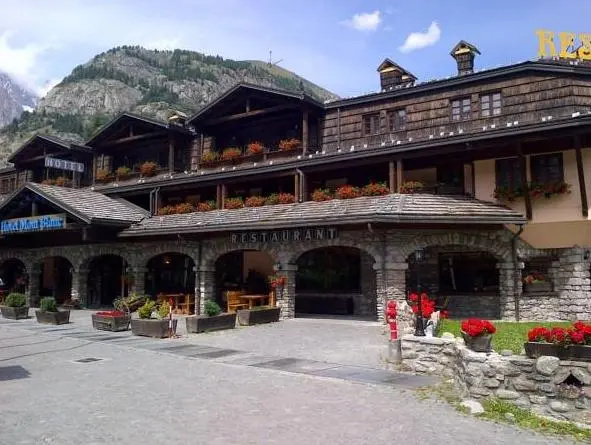 IH Hotels Courmayeur Mont Blanc Resort - Chambres