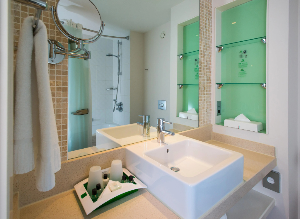 Holiday Inn Stevenage by IHG - фото 11
