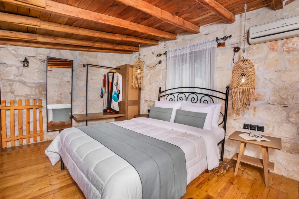 Superior room with garden view