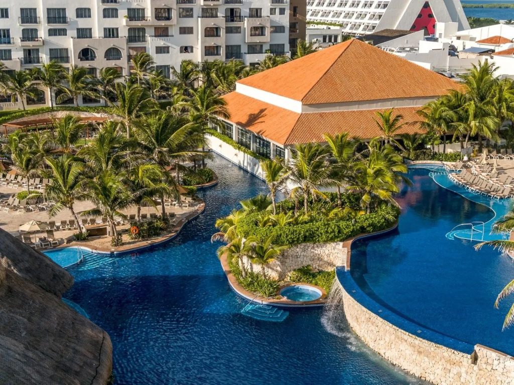 Beach & Waterfront
