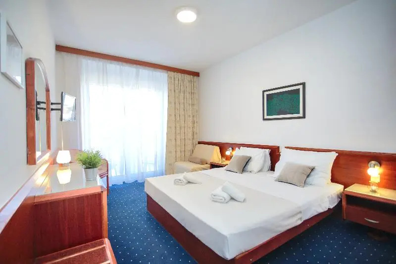 Standard Double room with balcony (full double bed)