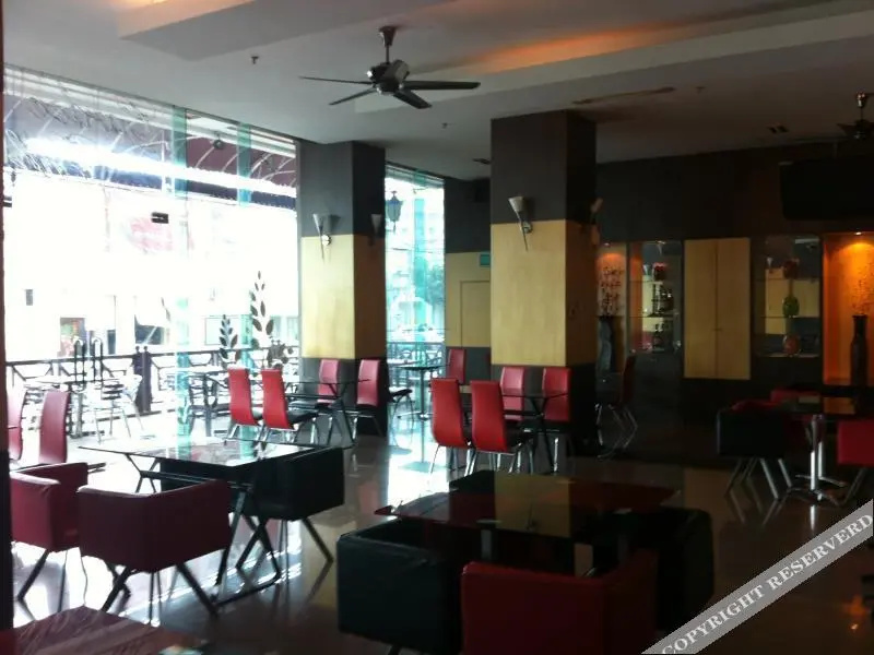 Food & Beverage